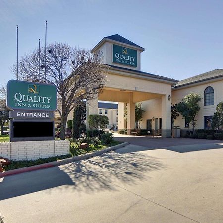 Quality Inn & Suites ويذرفورد المظهر الخارجي الصورة