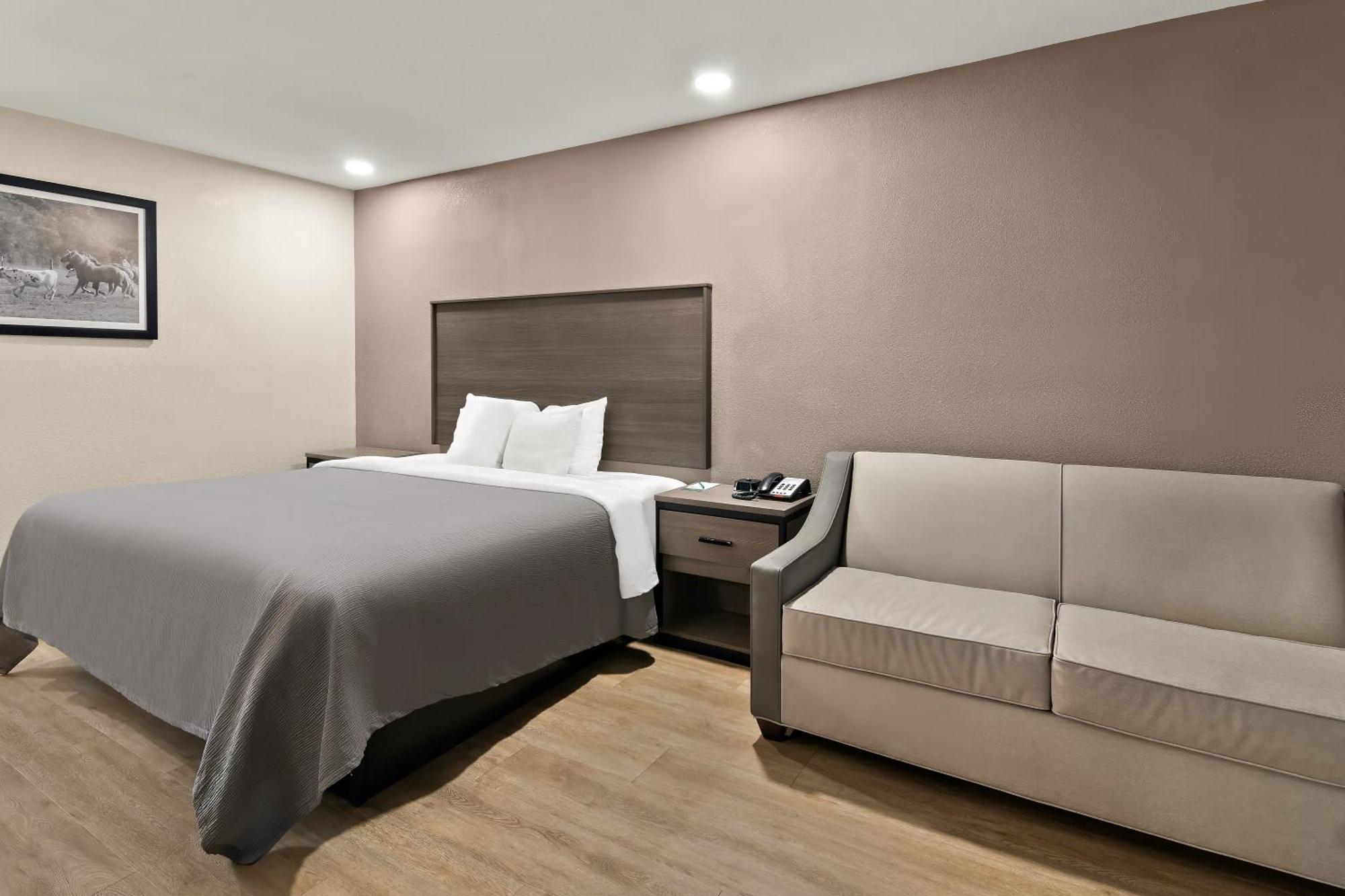 Quality Inn & Suites ويذرفورد المظهر الخارجي الصورة